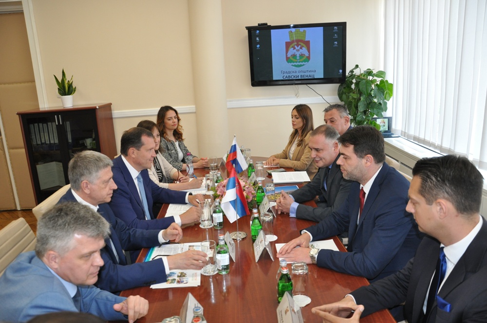 Руска делегација у посети општини Савски венац